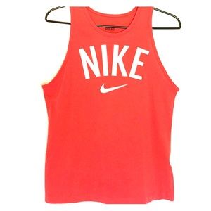 Nike Dri-fit coral tank